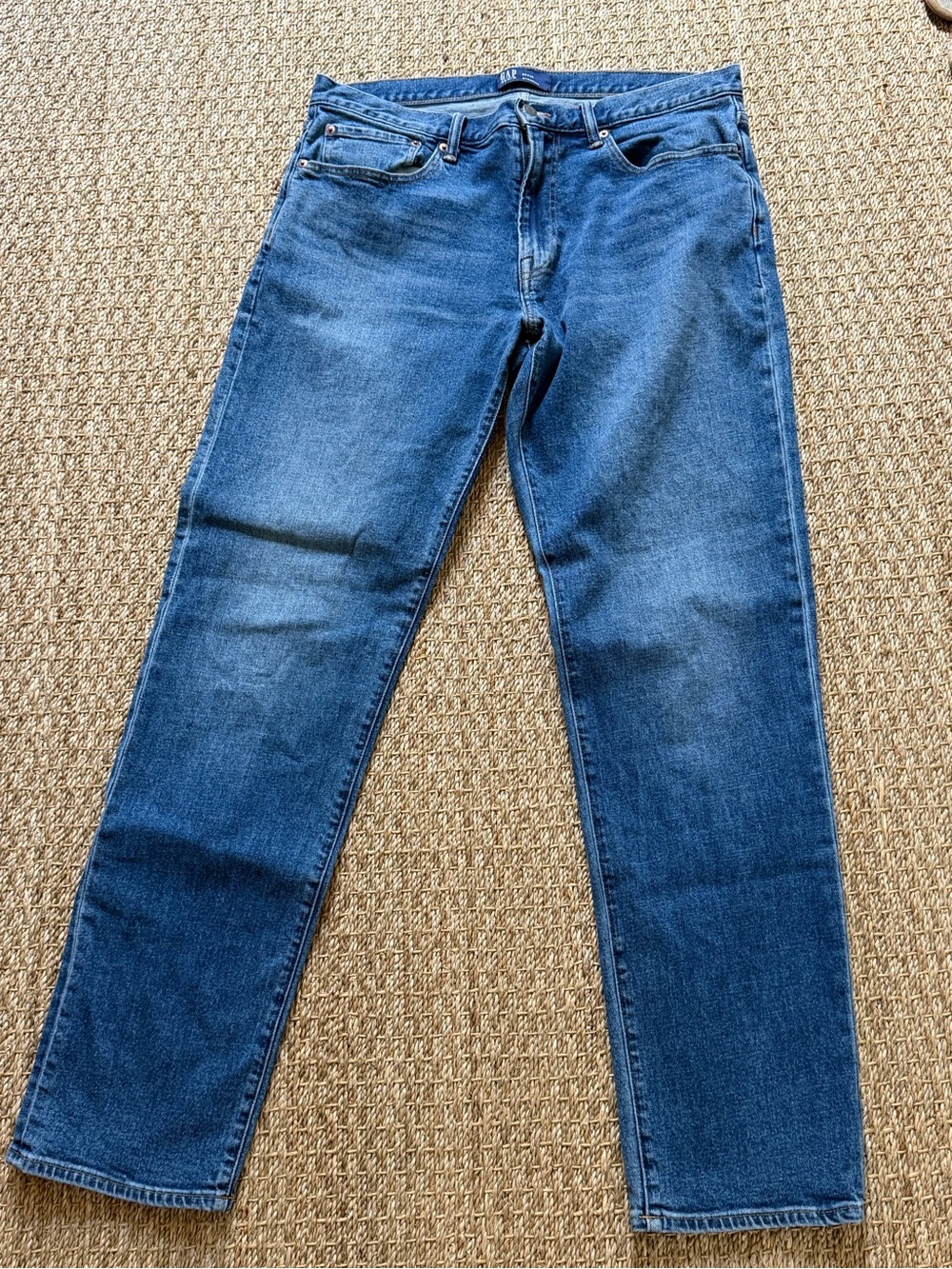 GAP Men's Straight-Leg Blue Denim Jeans